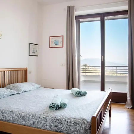 Panorama 2 - Apt. With Terrace And Amazing View Apartmán *