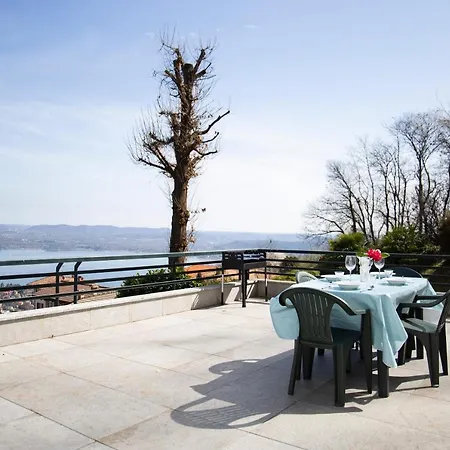 Apartmán Panorama 2 - Apt. With Terrace And Amazing View Massino Visconti